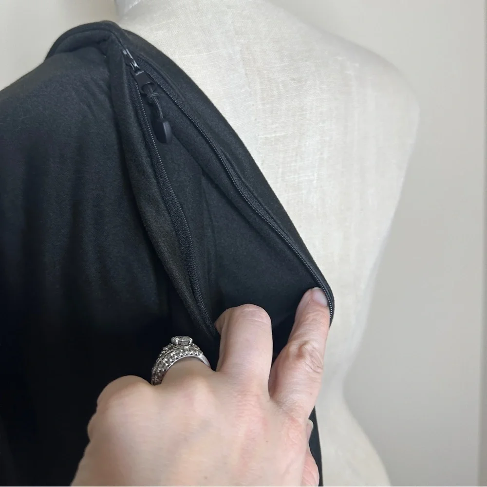 Beyond Yoga Wide Infinity Scarf with Zippered Pocket Gray
